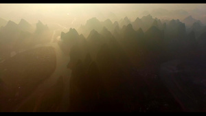 晨雾下的桂林山水6秒视频