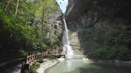 国家5A级旅游景区重庆黑山谷黑山谷神龙瀑布视频