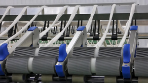 一家纺织厂的线条生产9秒视频