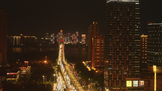 城市天际线商务建筑交通道路车流夜景灯光4k素材视频