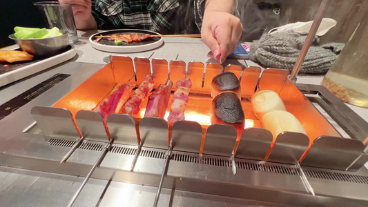 电烤串旋转烤串烤肉烧烤美食小吃视频