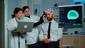 团队神经学研究人员共同开发治疗方法21秒视频
