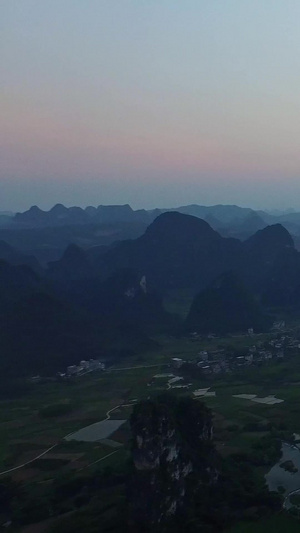 日出广西桂林航拍桂林山水甲天下18秒视频