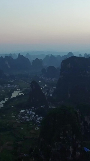 日出广西桂林航拍旅游景区18秒视频