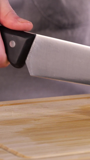 切豆腐干实拍切蔬菜16秒视频