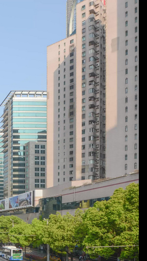 上海商业街道路高楼大厦车流延时房地产14秒视频