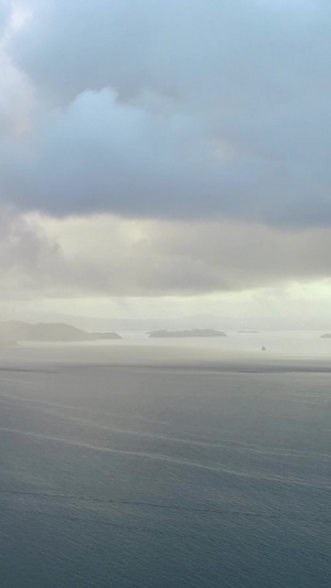清晨海面上的积雨云深圳杨梅坑20秒视频