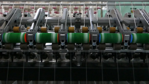 一家纺织厂的流水线13秒视频