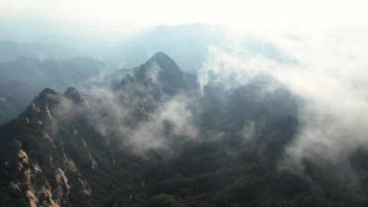 5A南阳白云山风景区白云峰航拍视频视频