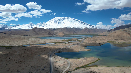 航拍5A新疆帕米尔旅游景区高原湖泊葱岭圣湖视频视频