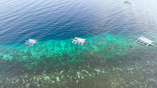 菲律宾薄荷岛海上螃蟹船视频