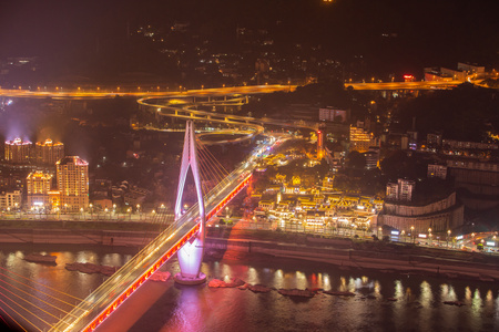 重庆南岸区东水门长江大桥南滨路夜景视频