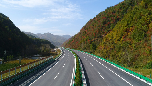 山区高速公路航拍视频