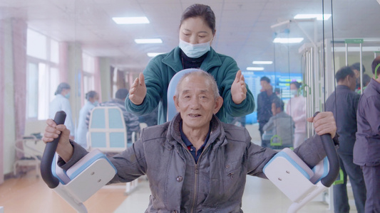 老年人健身康复疗养院养老院视频