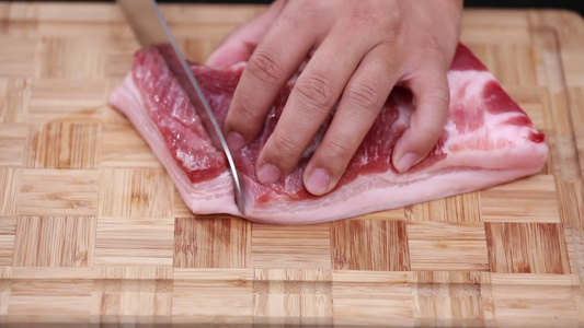 厨师切猪肉[厨工]视频