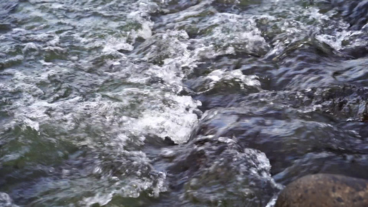 流水小河清澈水流升格视频视频