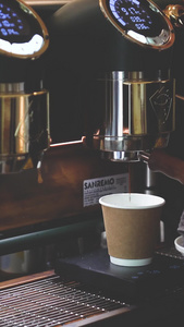 咖啡店专业咖啡机制作美味咖啡饮品浓缩咖啡视频