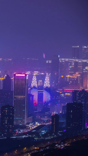 远望重庆城夜景素材解放碑商圈大厦7秒视频