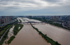 4k渭河泄洪城市14秒视频