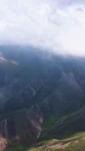 风景青藏高原橡皮山航拍自然风光视频