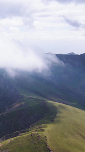 风景青藏高原橡皮山航拍大山深处视频