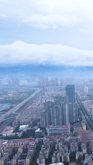 云南昆明西山区城市航拍云雾缭绕47秒视频