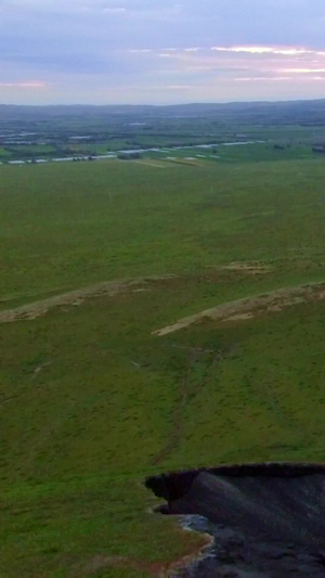 乌兰察布察哈尔火山航拍地质遗迹17秒视频