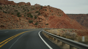 犹他州驾车前往美国亚利桑那州大峡谷的公路旅行30秒视频