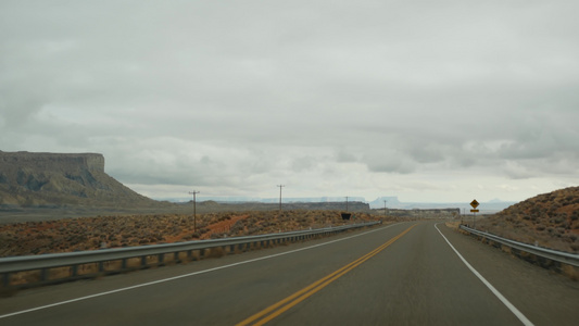 犹他州驾车前往美国亚利桑那州大峡谷的公路旅行视频