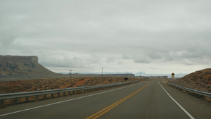 犹他州驾车前往美国亚利桑那州大峡谷的公路旅行13秒视频