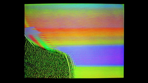 具有抽象彩色图案的扭曲电视屏幕16秒视频