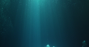 水下的阳光和气泡18秒视频