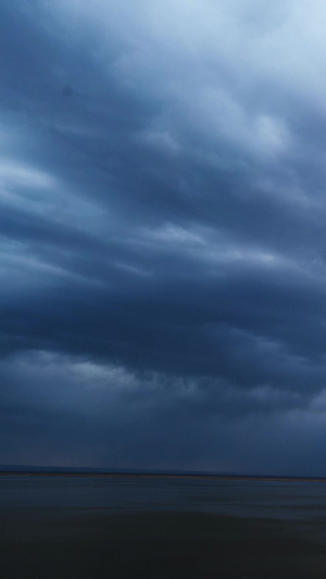 艾力克湖暴风雨15秒视频