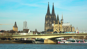 德国道依茨桥和大教堂23秒视频