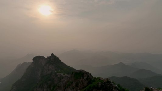 长城烽火台夕阳与落日长城建筑视频