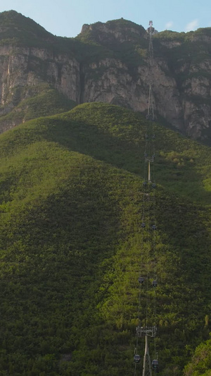 5A河南焦作云台山风景区索道与凤凰岭视频风景名胜66秒视频