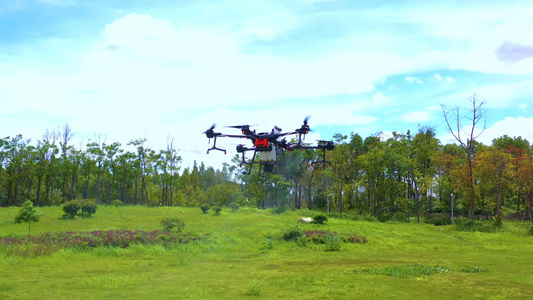农业植保无人机喷洒作业新农业视频