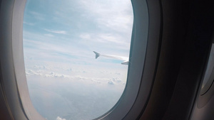 4K飞机窗外云海景色12秒视频