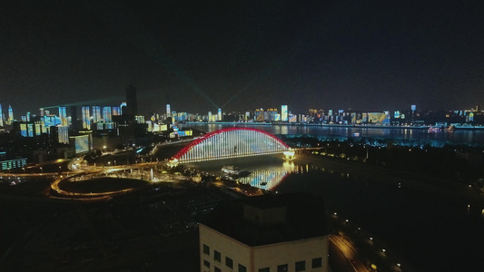武汉长江城市灯光秀视频