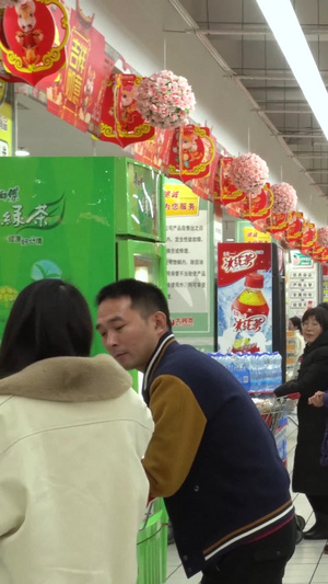 实拍春节超市购物囤货人群【该编辑类视频无肖像权，不建议商用】111秒视频