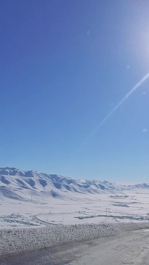 冬天驾驶山路的第一视角14秒视频