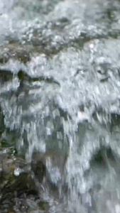 240帧慢动作山间的河流泉水视频
