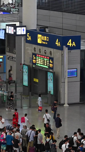 高铁站候车大厅合集32秒视频