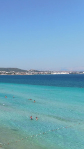 无人机航拍清澈爱琴海沙滩休闲度假实拍视频视频