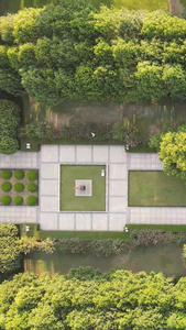 航拍俯拍城市公园地标纪念馆素材高空俯拍视频