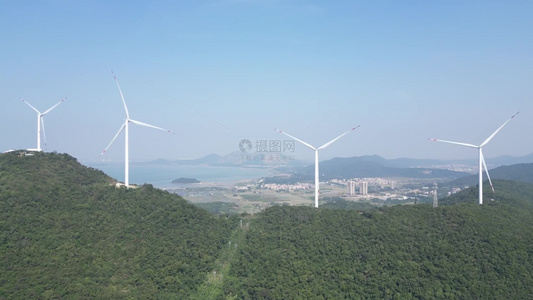 绿色能源风力发电风车视频