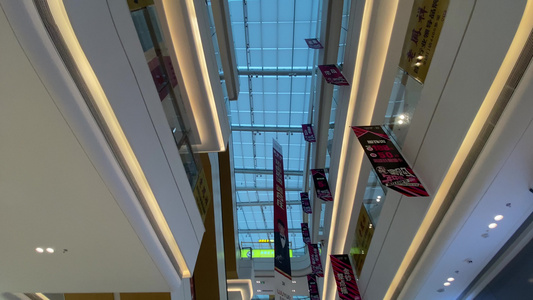 4K实拍大型商场购物中心视频
