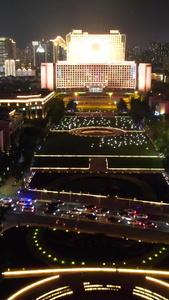 城市宣传片夜景青岛五四广场灯光秀航拍青岛夜景视频