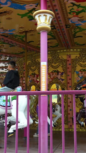 城市游乐场主题乐园亲子儿童游戏旋转木马素材游戏素材58秒视频