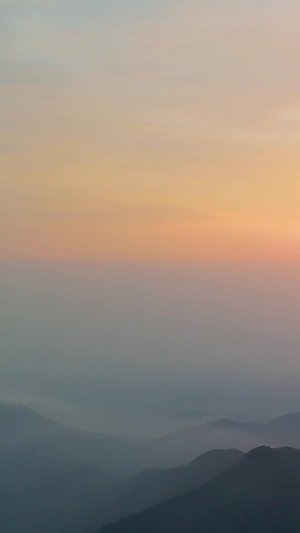 航拍南岳衡山日出日月星辰24秒视频